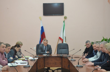 глава района Роман Захаров провел расширенное рабочее совещание - фото - 3
