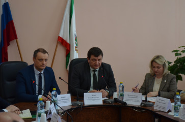 в Администрации Ярцевского района состоялось совещание по обсуждению вопросов заключения социальных контрактов - фото - 7