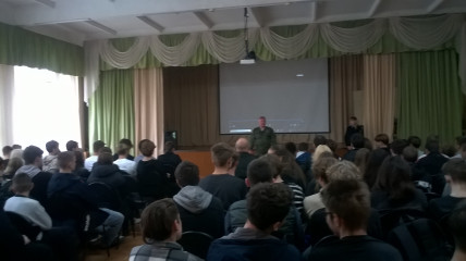 профориентационная встреча представителя Пограничного управления ФСБ - фото - 3