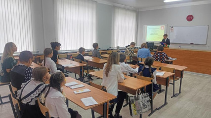 подведены итоги муниципальной научно-практической конференции младших школьников «Шаг в науку-2025» - фото - 8